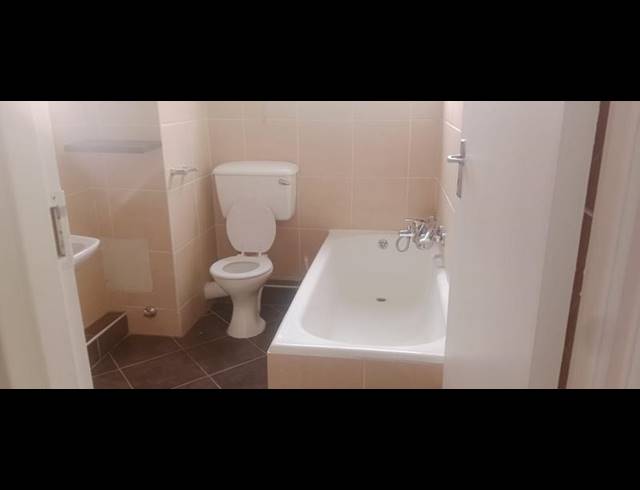 2 BEDROOM PROPERTY TO RENT IN BEDFORD GARDENS